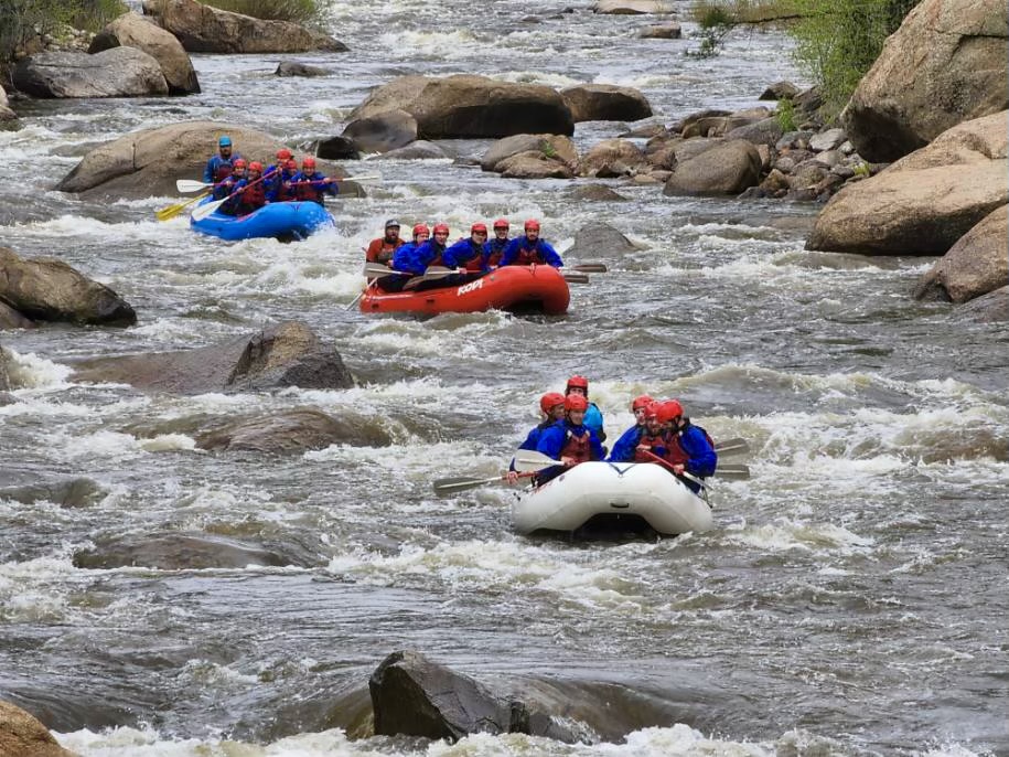 3 boats image - kodi rafting